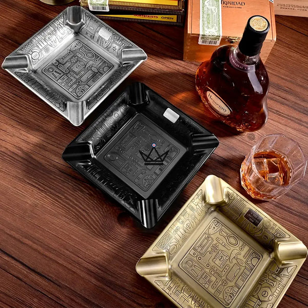Square 4-slot cigar ashtray, embossed decorative engraving — CURIOSA