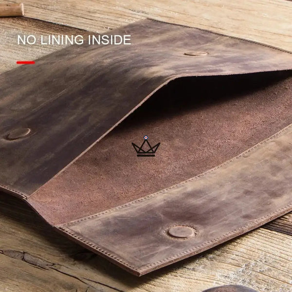 Personalizable 13" leather envelope sleeve for iPad — Voyageur PLI – 7/13
