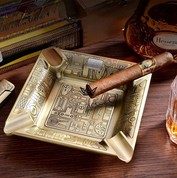 Square 4-slot cigar ashtray, embossed decorative engraving — CURIOSA, Gilded brass