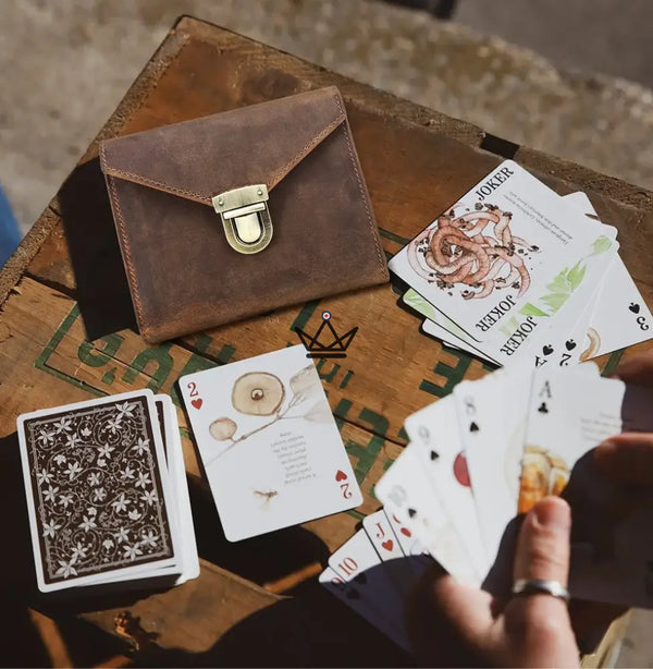Customizable genuine leather playing card case — VOYAGEUR Cards – 5/9