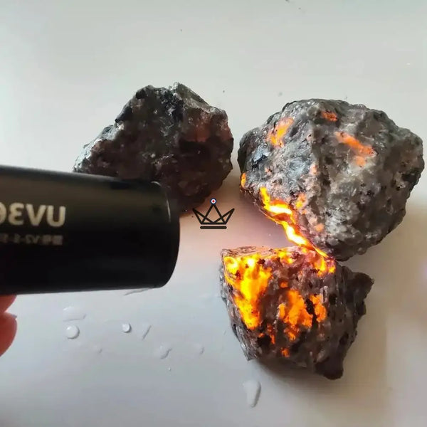 Raw fluorescent Yooperlite, stone that glows under UV light — FIREFLY – 3/8