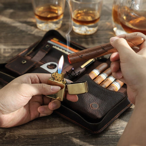 Étui à Cigares en Cuir Personnalisable - Voyageur Tempo - - etui cigare personnalisable - Cadeau, Noël, Anniversaire, Original - Atelier Atypique