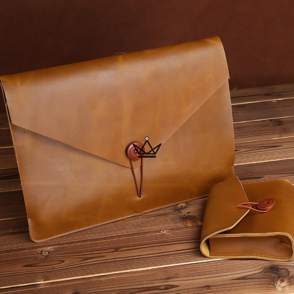 Leather sleeve for MacBook — TOCKY, Air / 11 inch / Brown