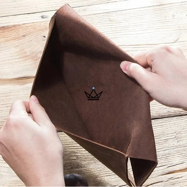 Personalizable 13" leather envelope sleeve for iPad — Voyageur PLI – 6/13
