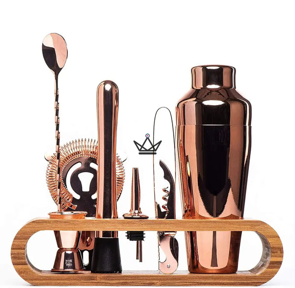 Kit de bar 10 pièces sur présentoir en bambou - MIXOLOGUE - ["maj-desc","maj-filtre"] - kit mixologie - Cadeau, Noël, Anniversaire, Original, Fête des pères, fête des mères - Atelier Atypique