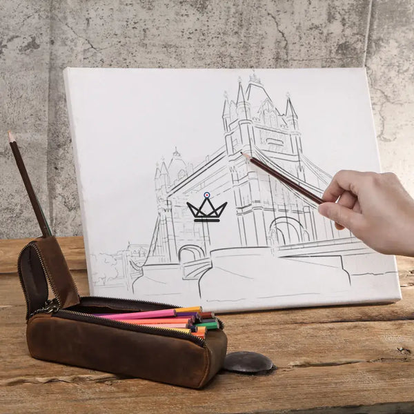Personalizable Leather Pouch - Pencils & pens - VOYAGEUR Sketch