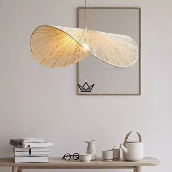 FOLIA Pendant Lamp — Hand-Woven Rattan, Leaf Shape
